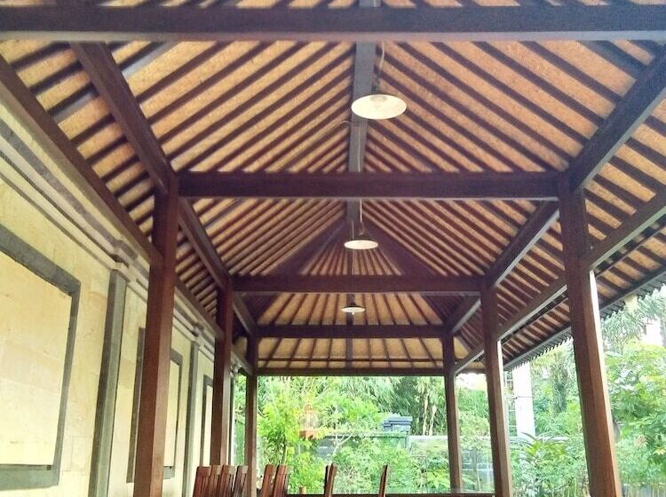 펜션 Rumah Tu7u