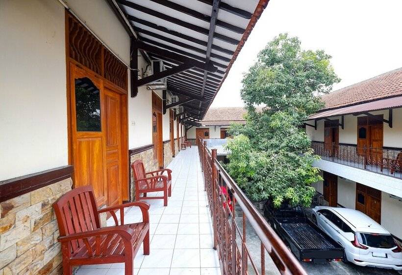 هاستل Spot On 2011 Hotel Mekar Sari