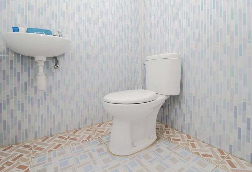 בית מלון כפרי Airy Terminal Beriman Tomohon