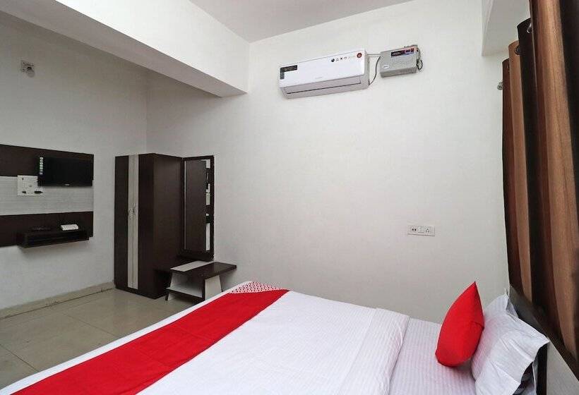 فندق Bhuneshwar By Oyo Rooms