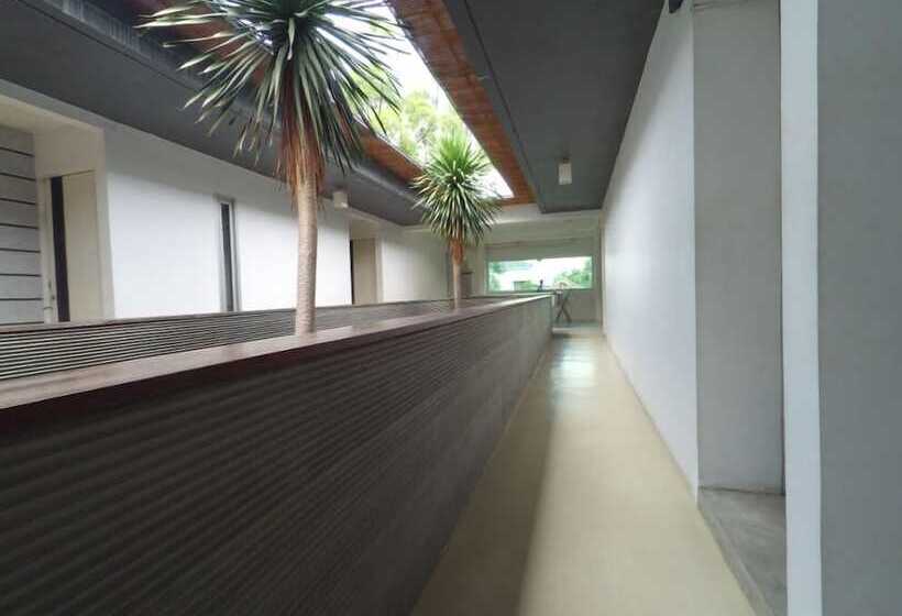 هتل Flat06. Cipete