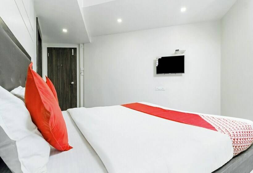 فندق Kalyan Nx By Oyo Rooms