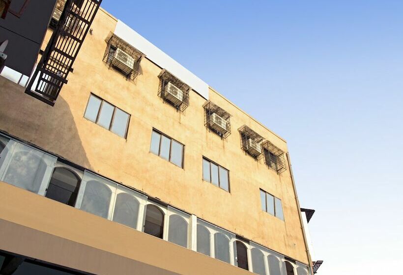 فندق Kalyan Nx By Oyo Rooms
