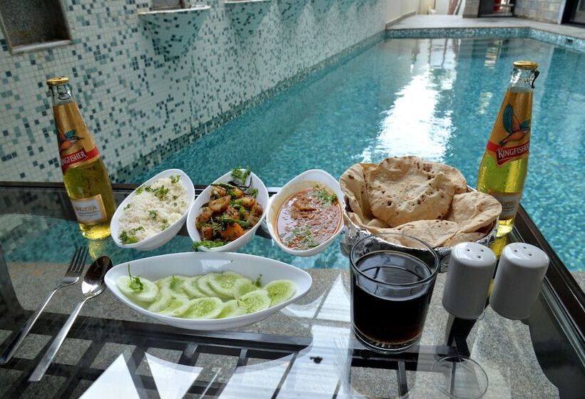 בית מלון כפרי La Sella Resort By Ashoka