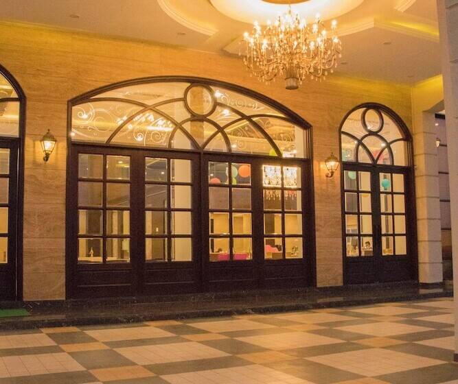 ホテル Regenta Central Indore