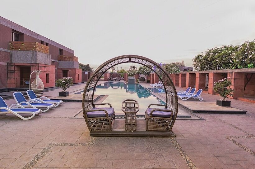 Отель Sapphero Harshraj Resort