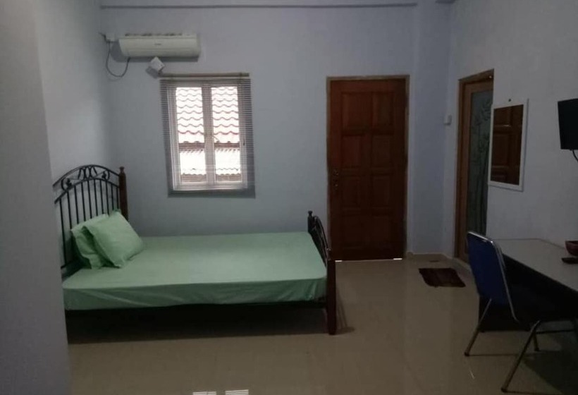 هتل Tachi Stay Guesthouse Syariah