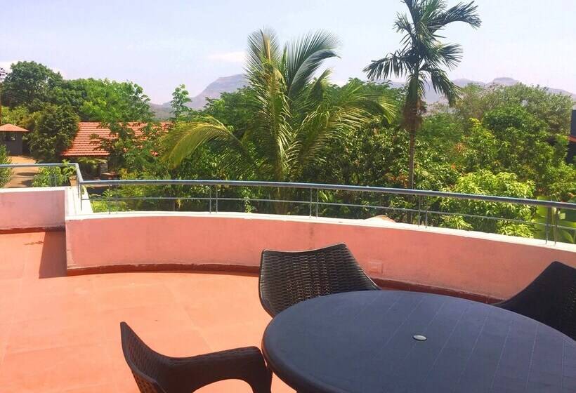 فندق The Yash Resort