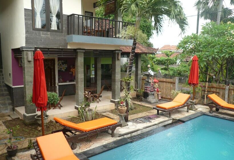 펜션 Yunni Guesthouse