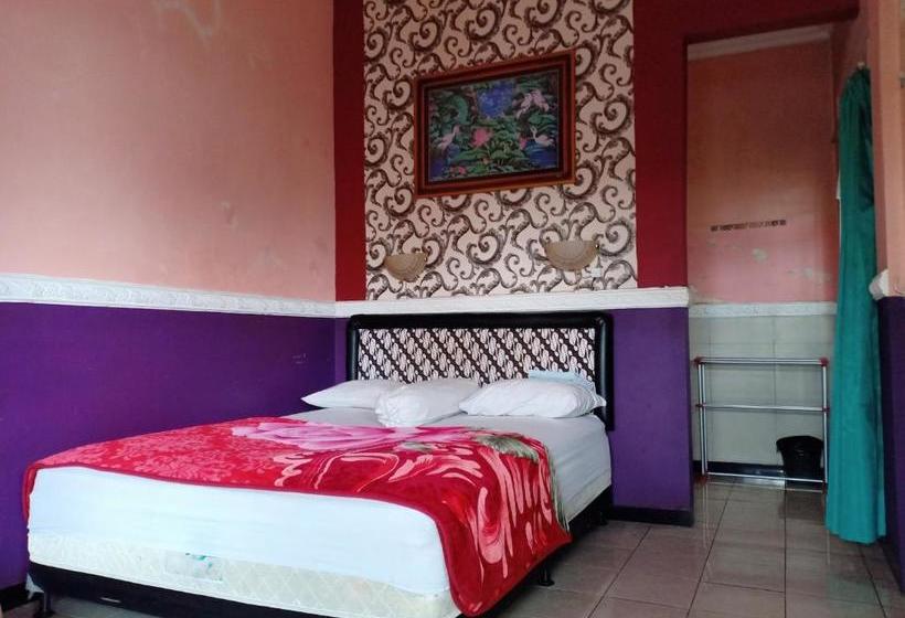 ホテル Oyo 3020 Penginapan Citra Rasa
