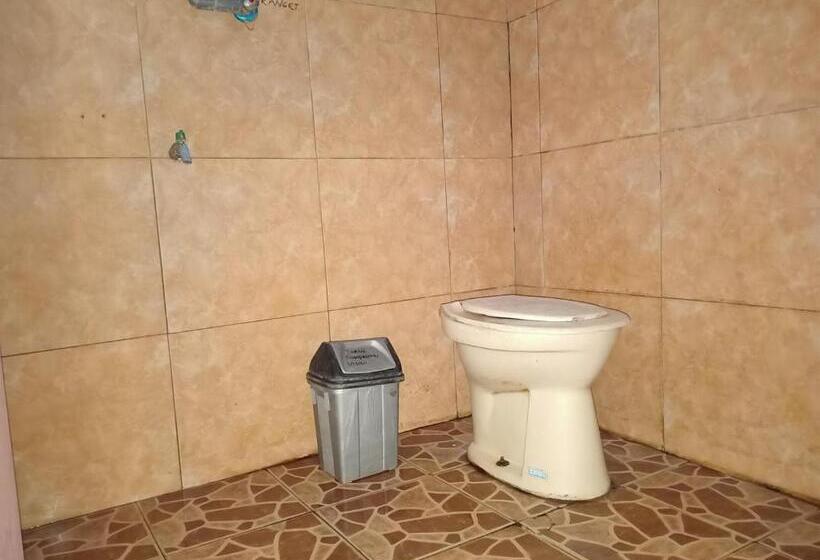 ホテル Oyo 3020 Penginapan Citra Rasa
