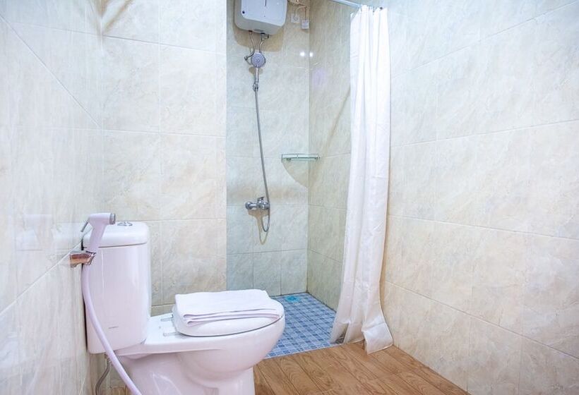 בית מלון כפרי Reddoorz Plus @ Pancer Door Beach