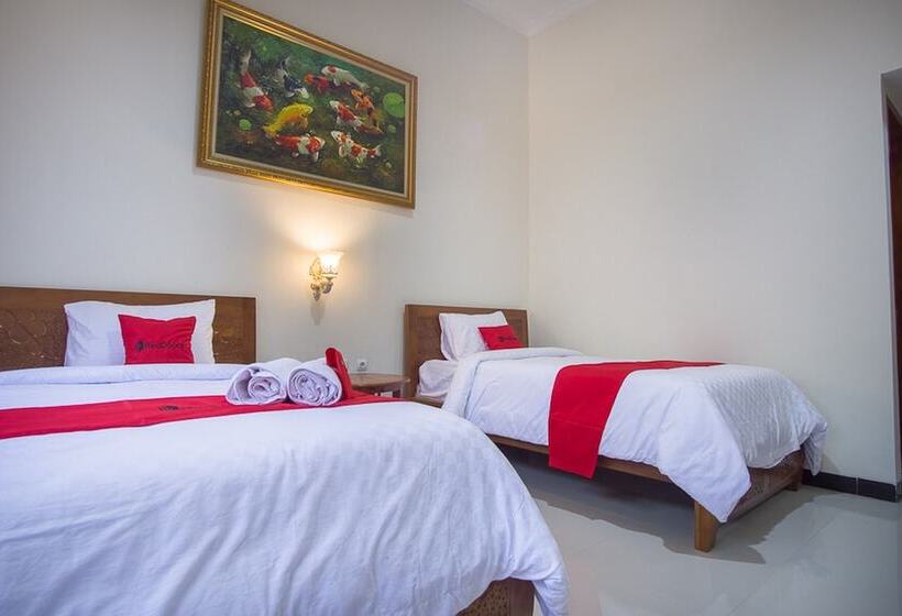 בית מלון כפרי Reddoorz Plus @ Pancer Door Beach