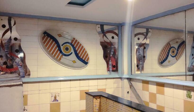 Отель Yogeshwer