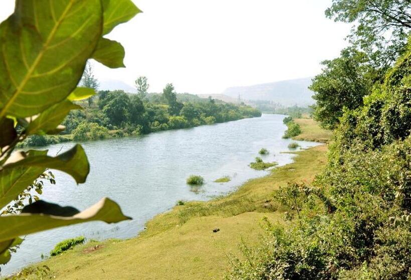 מוטל Riverside Inn