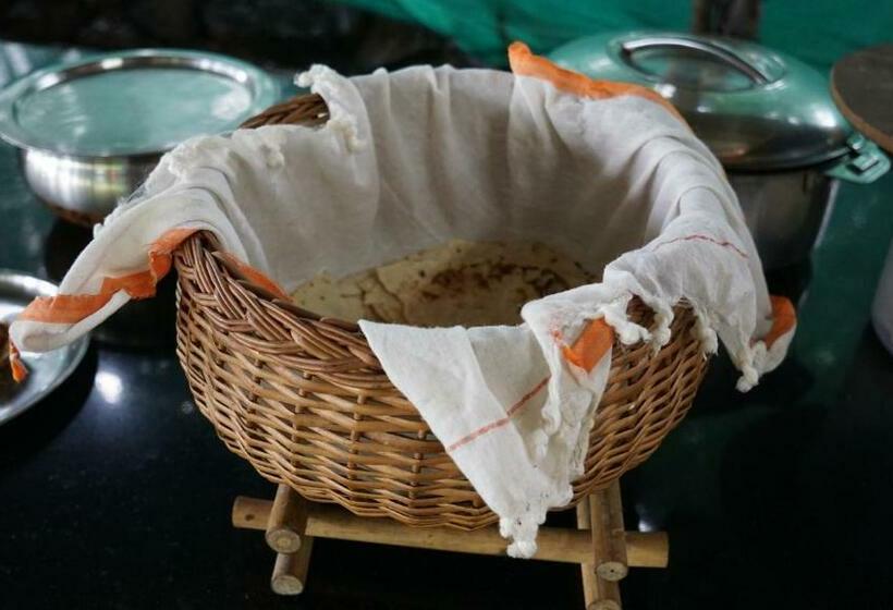 بنسيون Avanti Kalagram Hill Top Resort, Mulshi