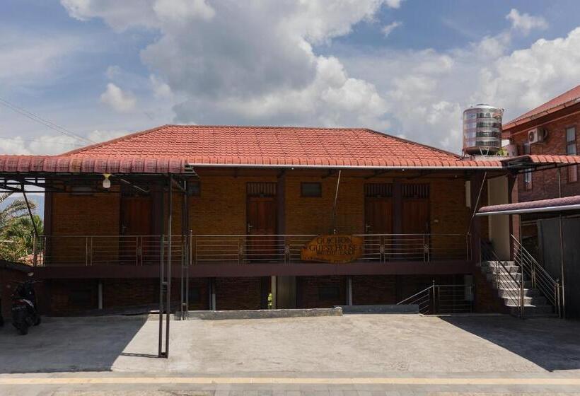 پانسیون Gokhon Guest House