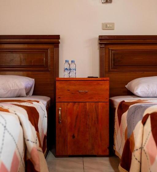 پانسیون Gokhon Guest House