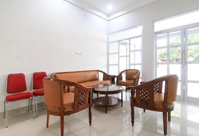بنسيون Reddoorz At Hotel Putra Perdana Klaten