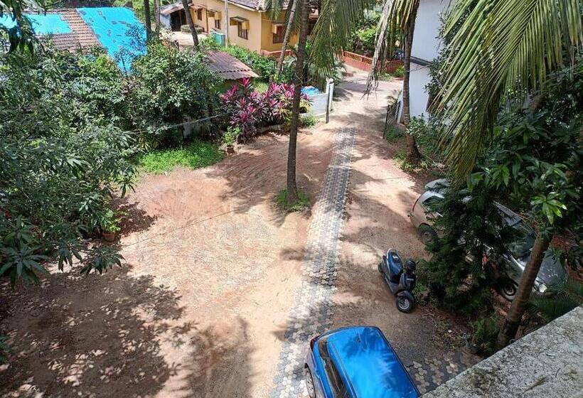 펜션 Sabinas Goa