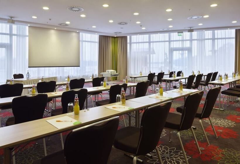 هتل Courtyard By Marriott Hannover Maschsee