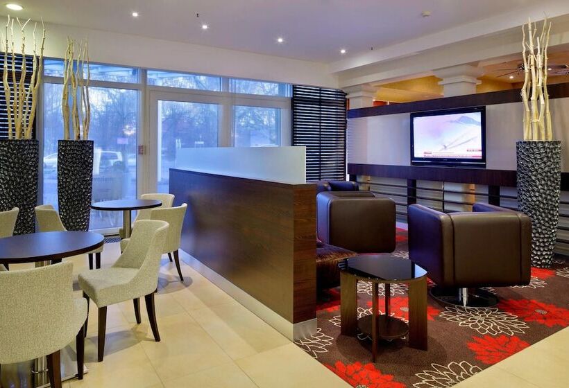 هتل Courtyard By Marriott Hannover Maschsee
