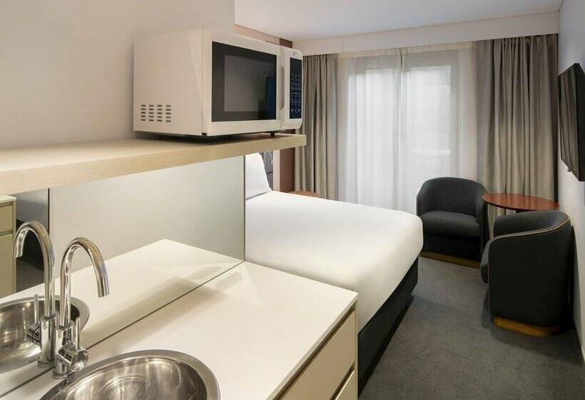 هتل Ibis Styles Sydney Central