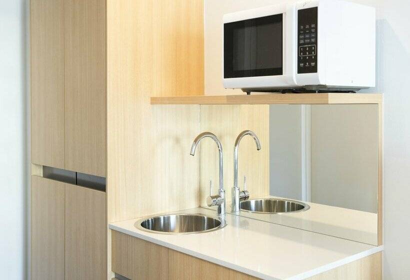 هتل Ibis Styles Sydney Central