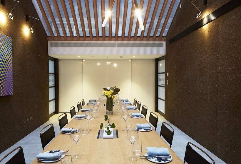 هتل Ovolo Woolloomooloo