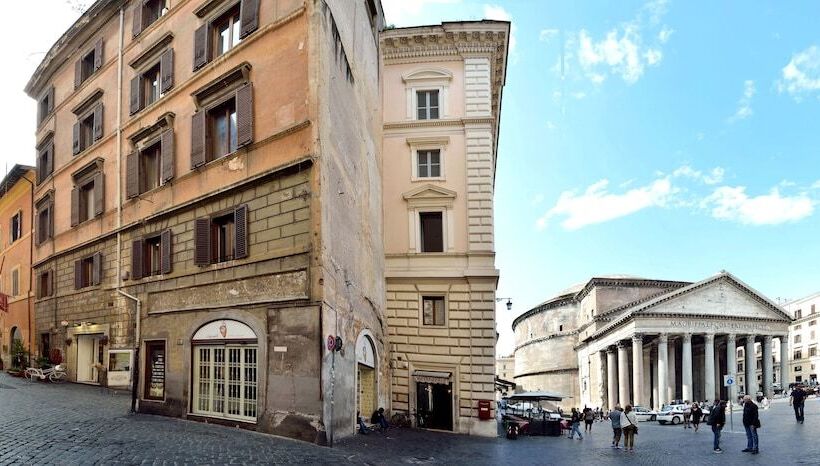 هتل Pantheon
