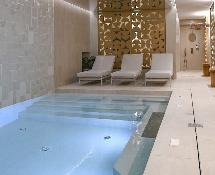 هتل Grand Hôtel Du Parc   Teritoria