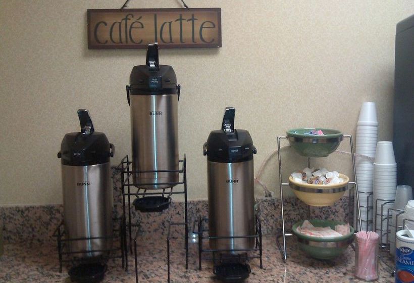 هتل Days Inn By Wyndham Birmingham Al