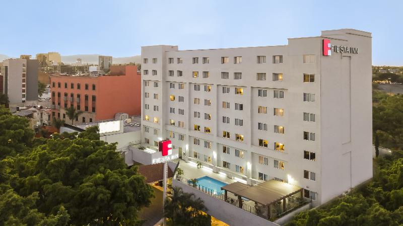 Отель Fiesta Inn Guadalajara Expo