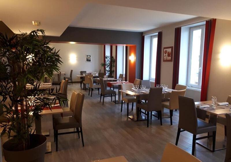 ホテル Hôtel Restaurant La Boule D'or