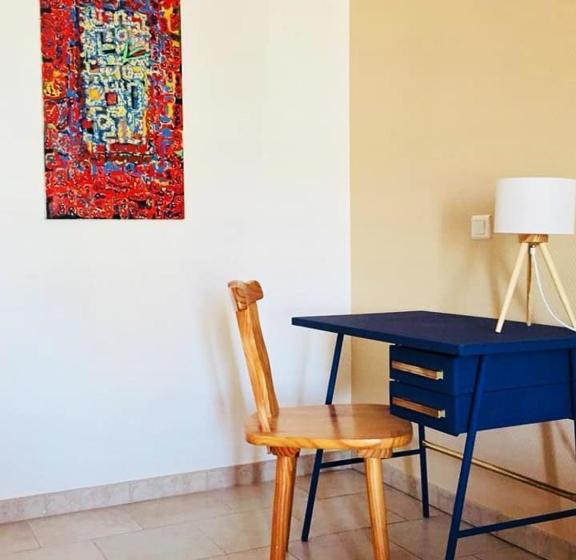 호텔 Hôtel Résidence Larroque