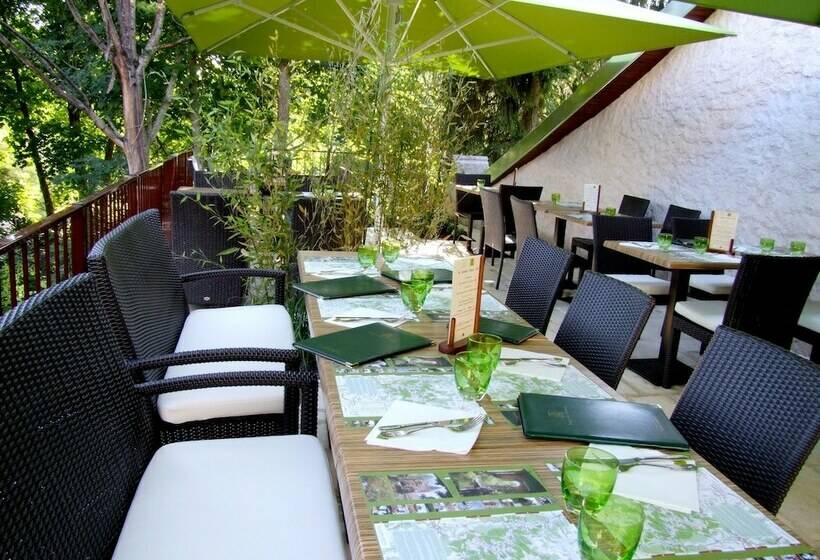 فندق Logis Le Cantarel