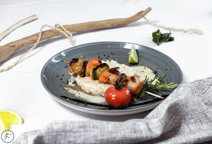 ホテル Logis Hôtel Et Restaurant La Bastide Cabezac