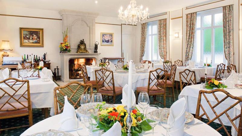 ホテル Logis L Hermitage