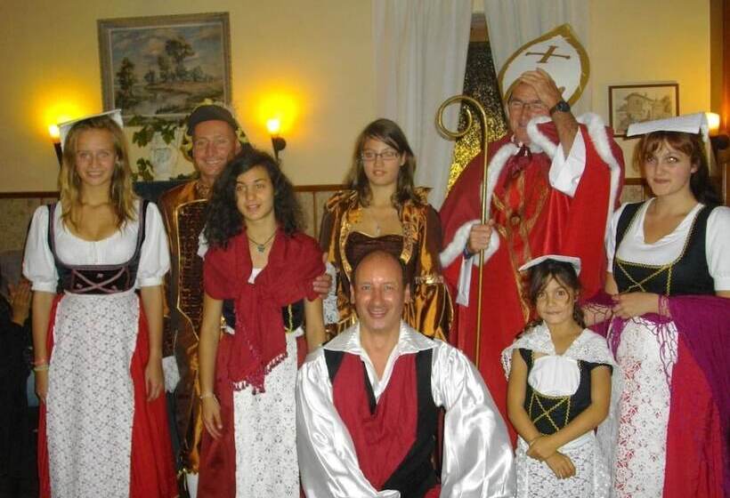 酒店 Logis Hôtel Restaurant La Tête Des Faux