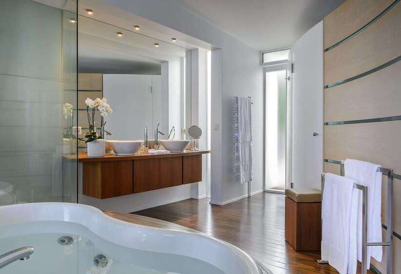 فندق Palafitte