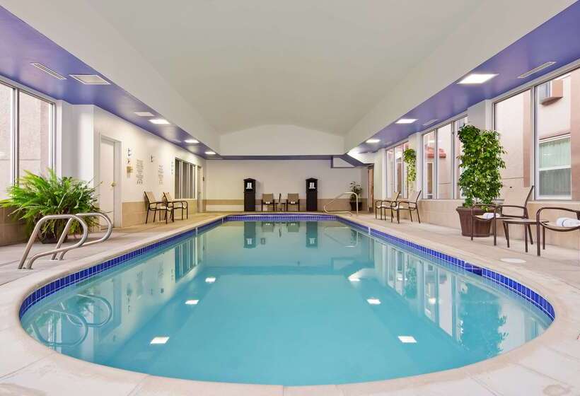 هتل Best Western Executive Inn & Suites