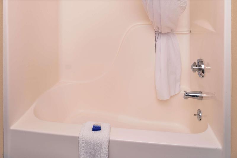 هتل Best Western Executive Inn & Suites