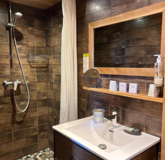 فندق Chalet Hôtel Du Mont Charvin & Spa