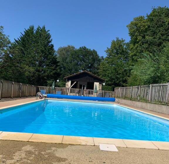 Отель Colombié