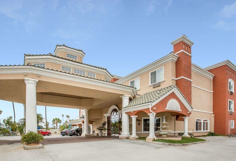 هتل Comfort Suites Oceanside Camp Pendleton Area