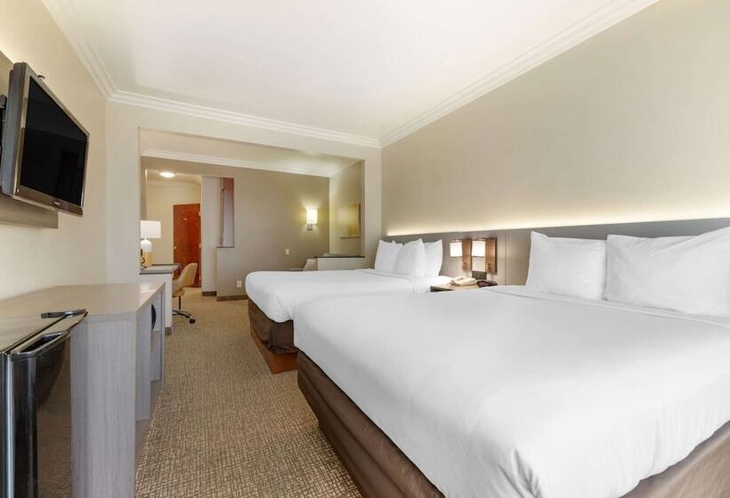 هتل Comfort Suites Oceanside Camp Pendleton Area