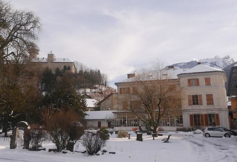 فندق Du Parc   Manoir Du Baron Blanc