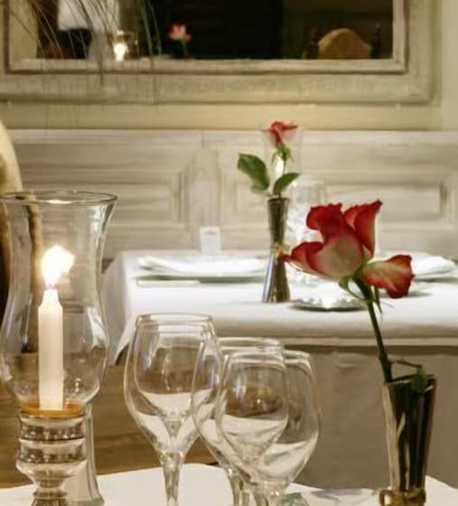 هتل Hostellerie Du Passeur   Hôtel & Restaurant   Climatisation Et Piscine Chauffée