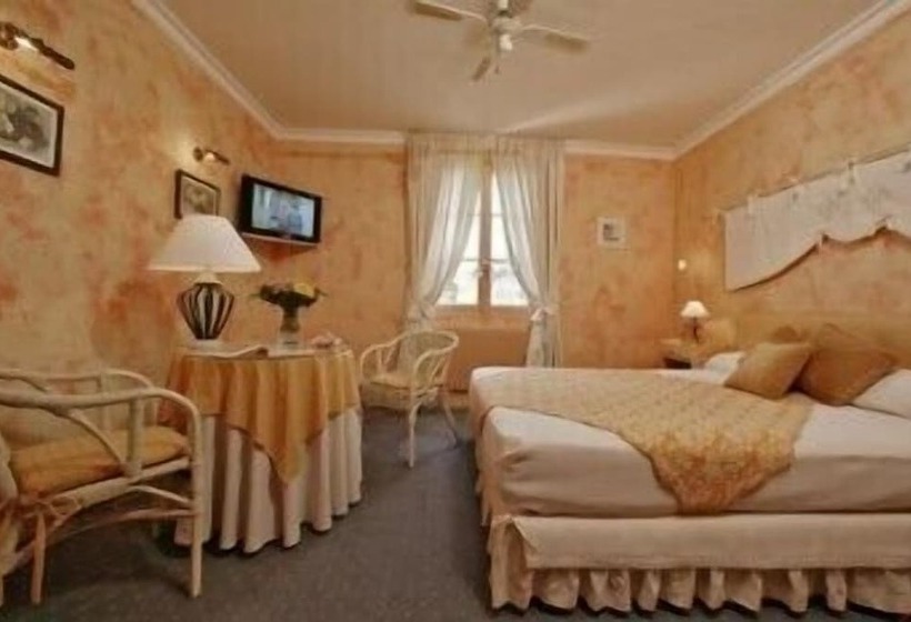 هتل Hostellerie Du Passeur   Hôtel & Restaurant   Climatisation Et Piscine Chauffée