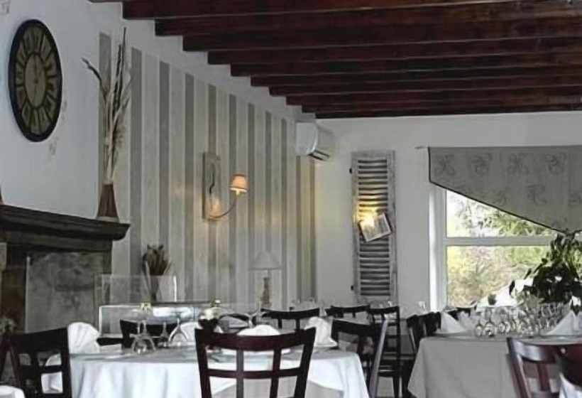 ホテル Hôtel Le Rivalet